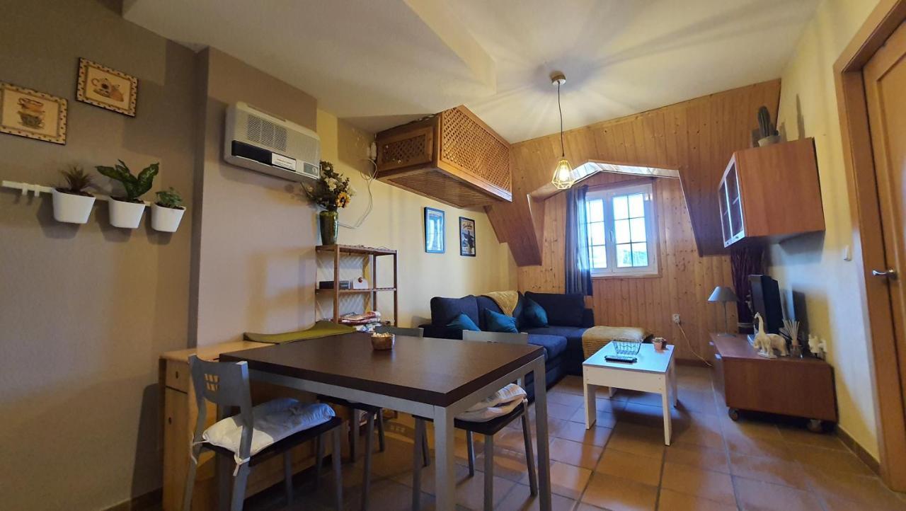 Acogedor Apartamento En Sierra Nevada Con Piscina Acceso Directo A Silla Ngoại thất bức ảnh