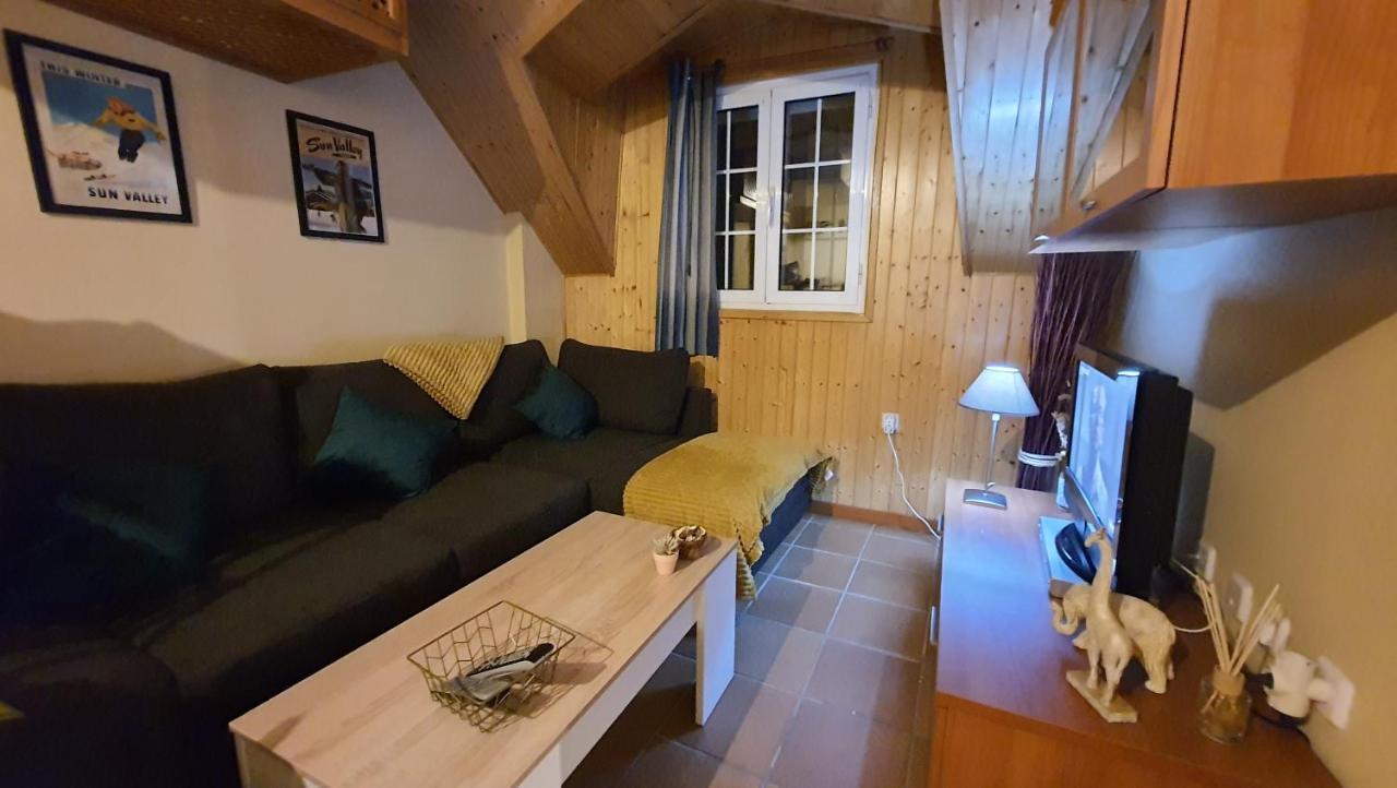 Acogedor Apartamento En Sierra Nevada Con Piscina Acceso Directo A Silla Ngoại thất bức ảnh